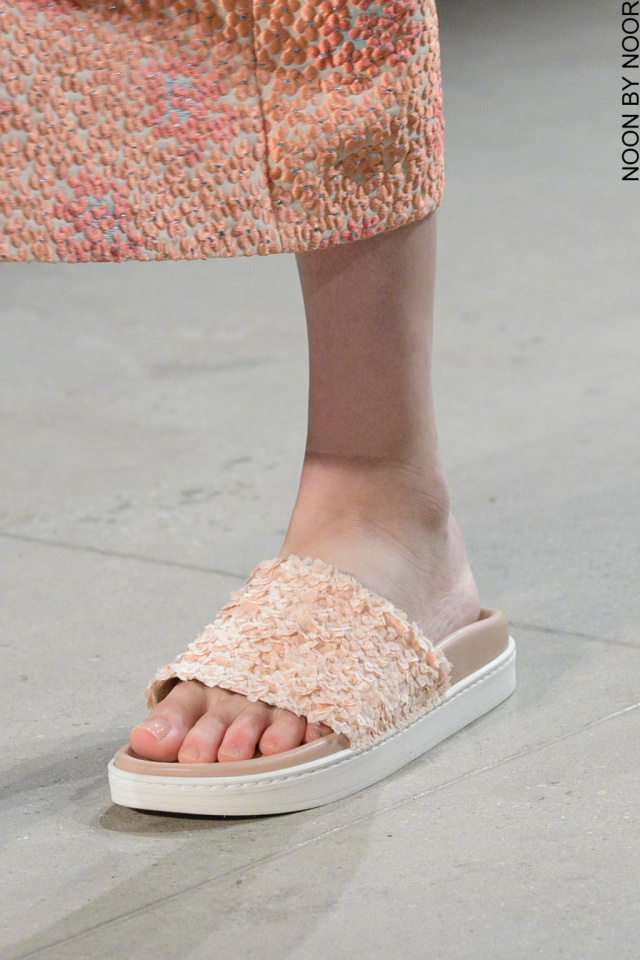 无跟拖鞋夏季新款,时髦夏季拖鞋