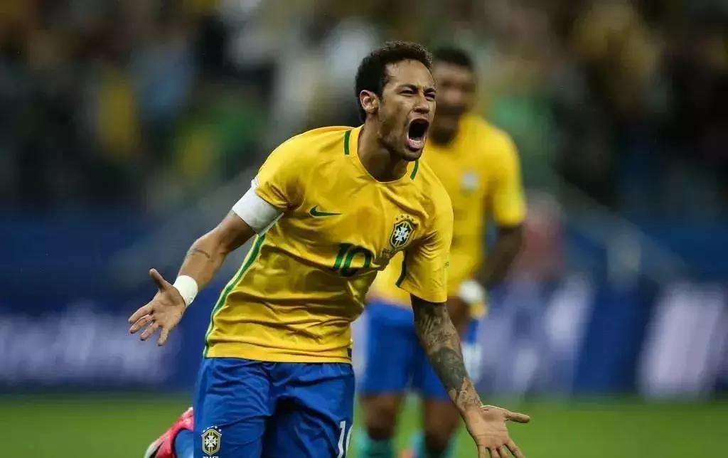 吉克隽逸女明星出席,吉克隽逸遇上的女明星