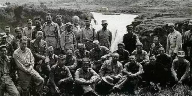 黄果树有多少年的历史了,90年代黄果树什么样