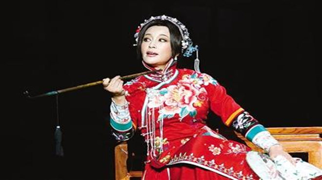 清朝地位最高的名妓，被尊为护国娘娘，凭的却仅仅是一张照片