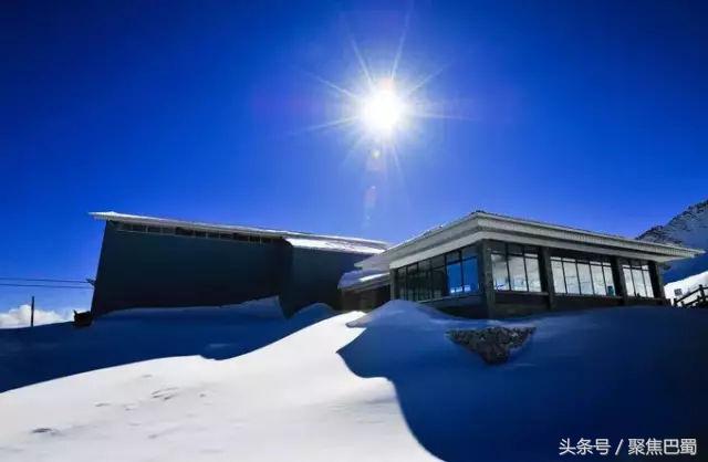 从成都出发最近的草原,成都出发4小时雪山花海