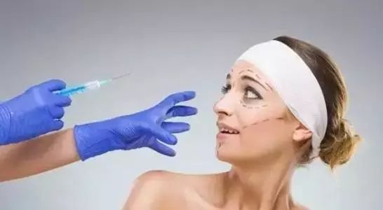 用清水灌肠能减肥吗,市面上的灌肠能减肥吗