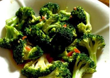 超级瘦身食谱月减10斤,博主按照网友的菜谱吃一天胖5斤