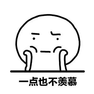 丸子带球去俄罗斯看世界杯，变身足球宝贝？网友：好大好大