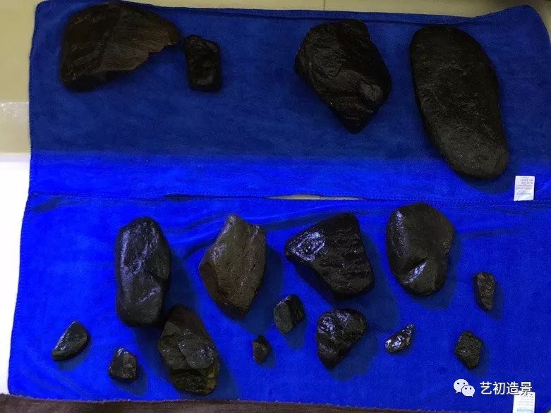 虾虎缸造景要什么过滤器,虾虎缸用什么石头造景好