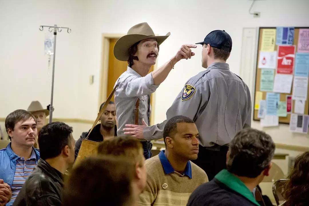 他减掉50斤体重,瘦到面目全非,爆炸演技把小李子都击败了