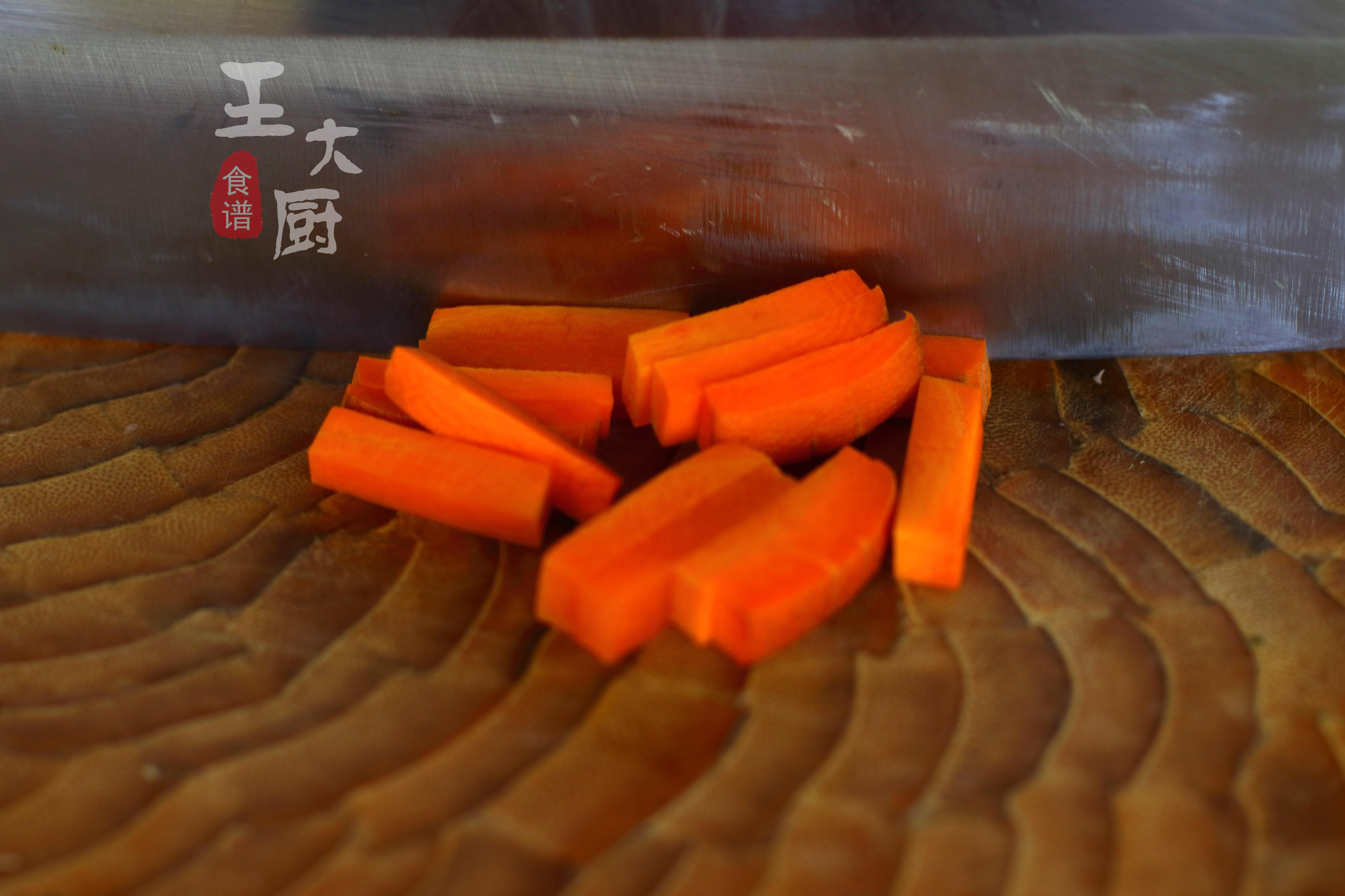 最正宗的黄焖鸡米饭，以后不用再花冤枉钱了，自己在家做好吃极了