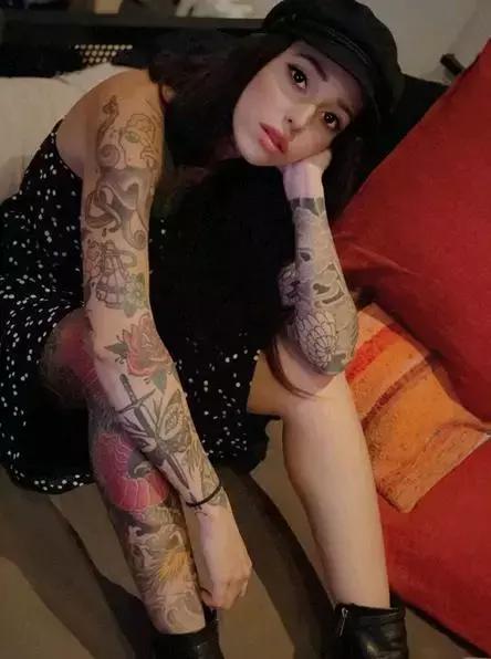 空姐可以纹身么,空姐可以纹身吗