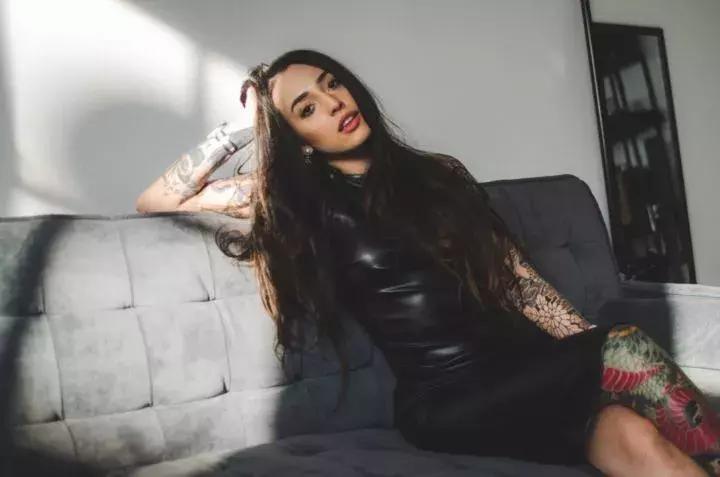 空姐可以纹身么,空姐可以纹身吗