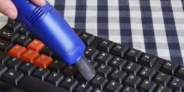 键盘清洁最简单,脏键盘日常清洗