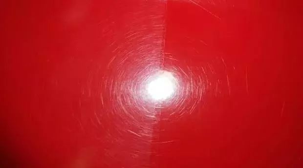 洗车的时候这四个地方要格外注意,动手洗车应避开这3个地方