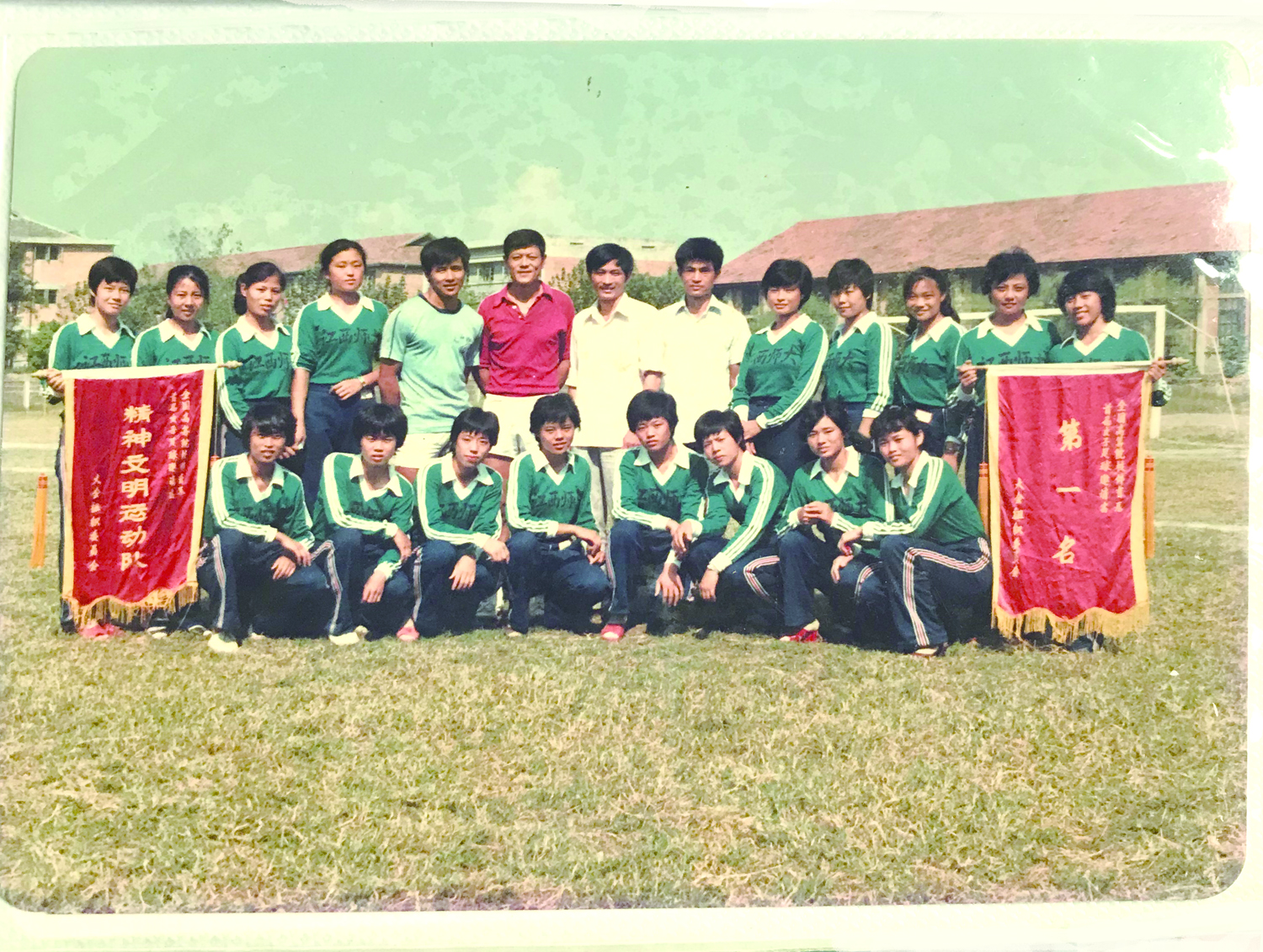 追忆那些激情燃烧的岁月,怀念军旅激情燃烧的岁月视频