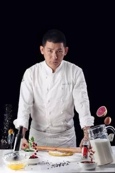 时尚界icon火烈鸟，世界排名第6糕点师，难怪这家甜品店一开就火