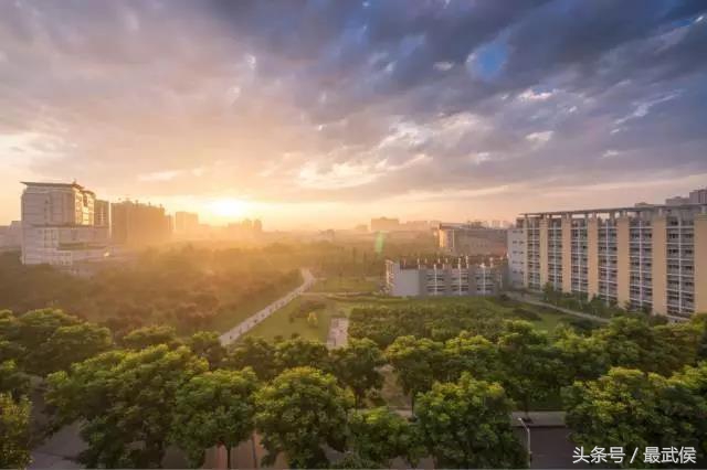 去成都上大学需要给孩子准备什么,去成都读大学有什么要注意的