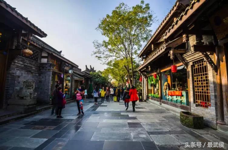 去成都上大学需要给孩子准备什么,去成都读大学有什么要注意的