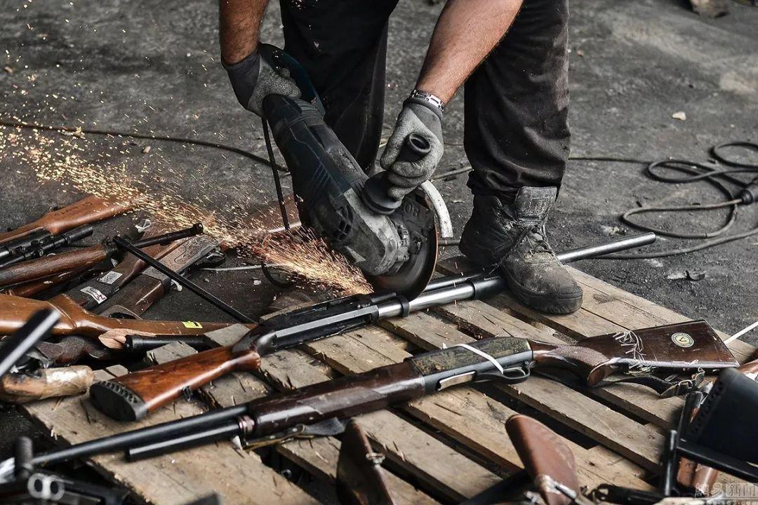 各国犯罪分子用过什么土造*器武**？中国罪犯魔改的最猛！