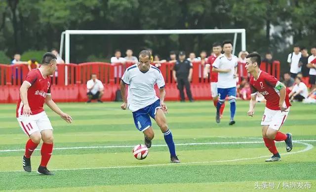 巴西足球盘带大师里瓦尔多,里瓦尔多评价巴西新星