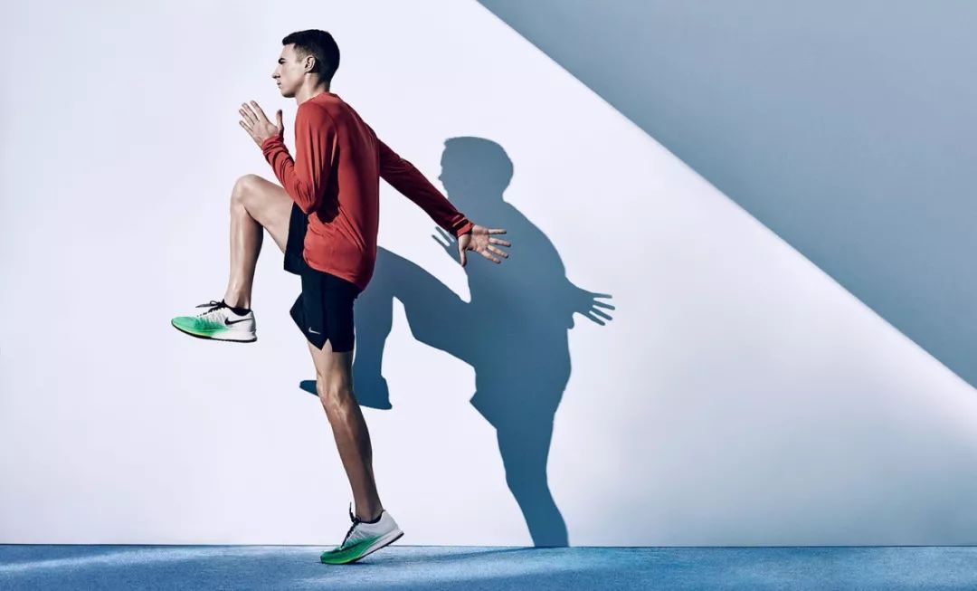 打篮球如何避免脚踝扭伤,避免脚踝受伤的一个动作