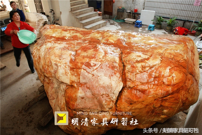 俩云南人花500万买的石头,有人出5000万没卖,苦等10年没买家