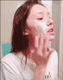 林允高光面膜推荐哪个,林允护肤视频推荐什么面膜