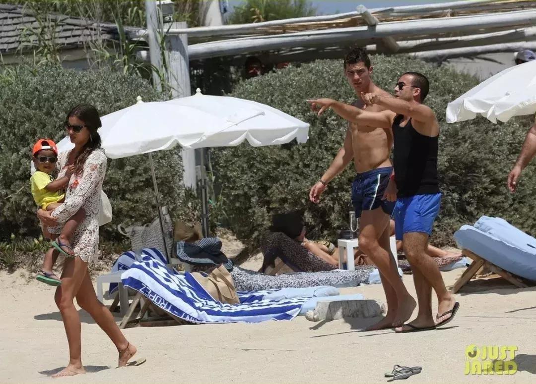 维密超模aa和c罗,球星c罗与维密天使亚历山大