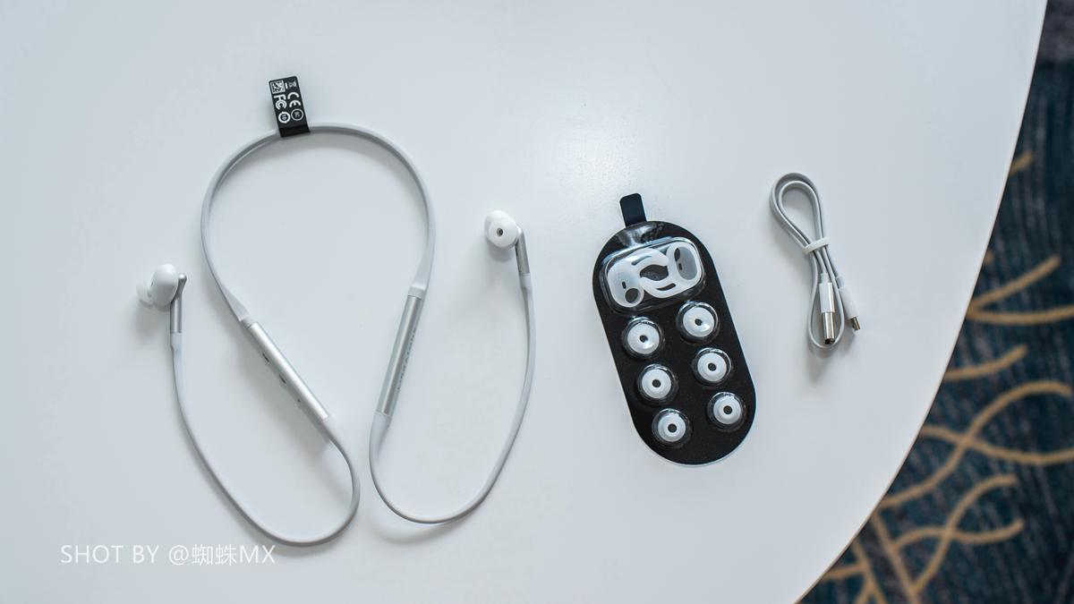 小鸟trackairse降噪,听不到杂音的耳机