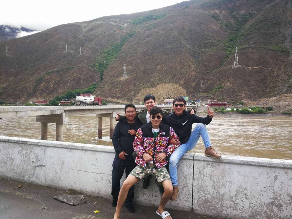 康巴兄弟自驾游路线,康巴兄弟连雪梅