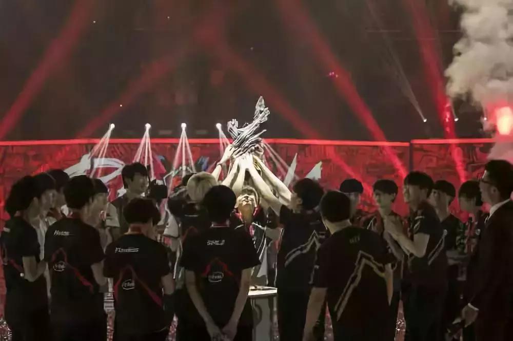 英雄联盟2018洲际赛冠军lpl,lpl取得洲际赛冠军