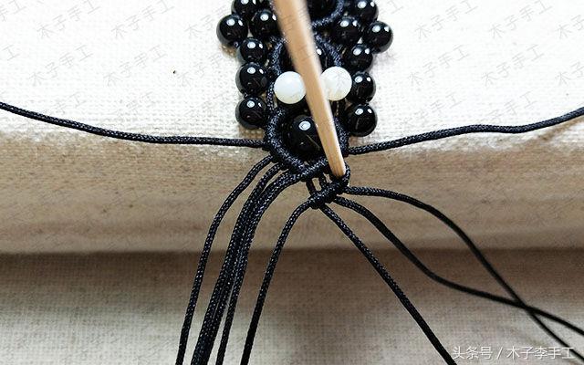 红绳朱砂手链diy手工,diy手链红绳制作教程