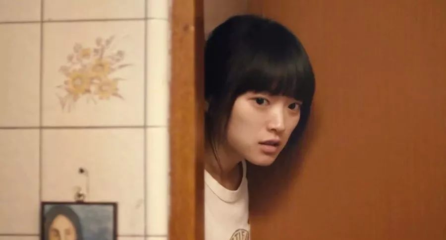 酒吧女子受性侵案高发需引起重视,酒吧猥亵女孩被抓现行