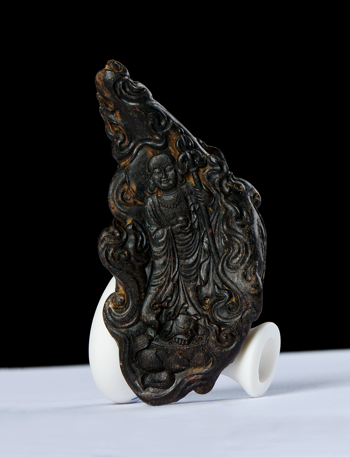 沉香四醇含量鉴定真假,沉香粉怎么鉴定真假