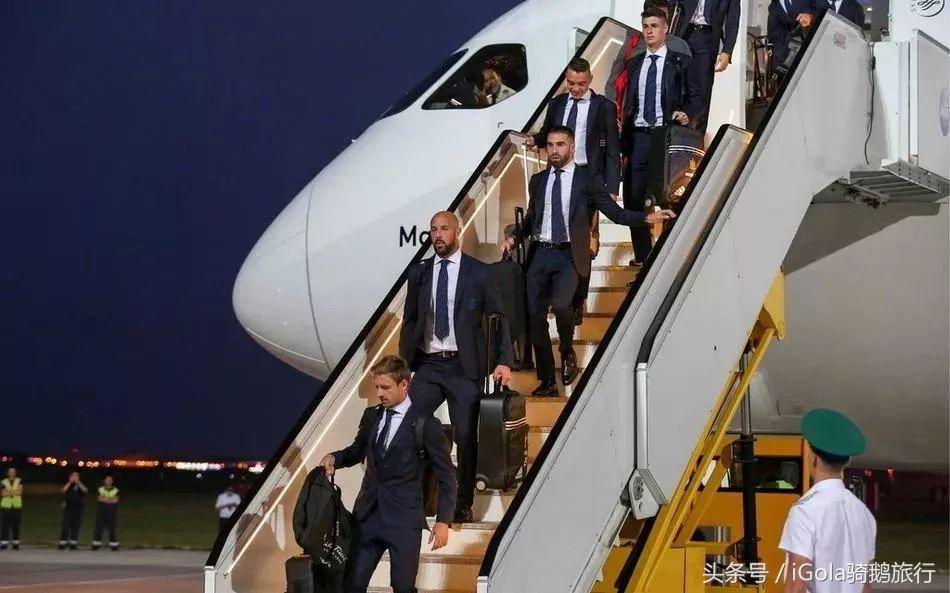 世界杯球队到达赛场,世界杯是要坐飞机去参赛地点吗