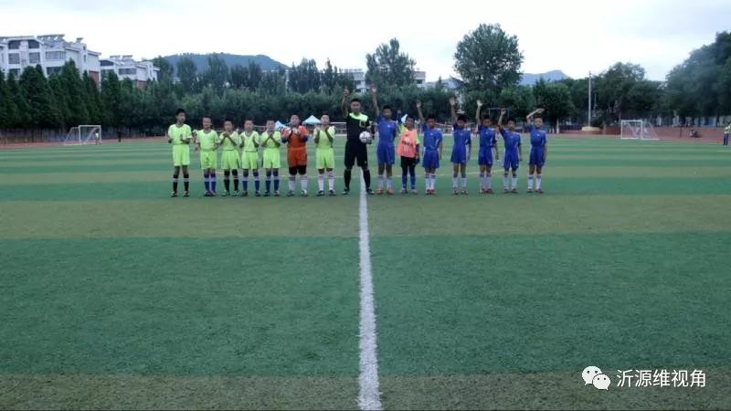 足球转动,逐梦绿茵放飞希望征文