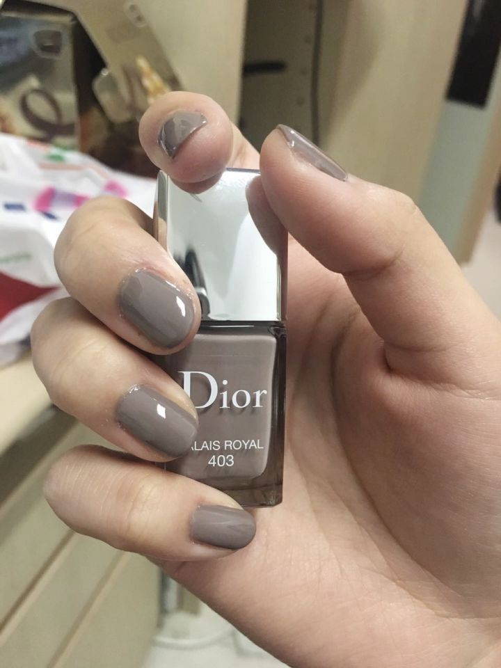 指甲油怎么涂才美丽又亮,适合一年四季都可以涂的指甲油