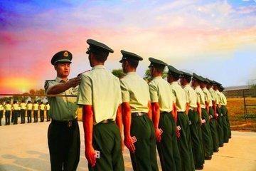 军校指挥类专业和指挥专业的区别,军校指挥类与非指挥类专业的区别