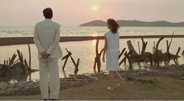 欲望的眩晕！最经典的挑逗，这是一部让*欲人**壑难填的*欲情**史诗！