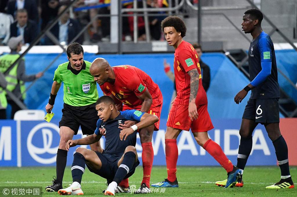 世界杯法国1比0比利时官方集锦,俄罗斯世界杯半决赛法国对比利时