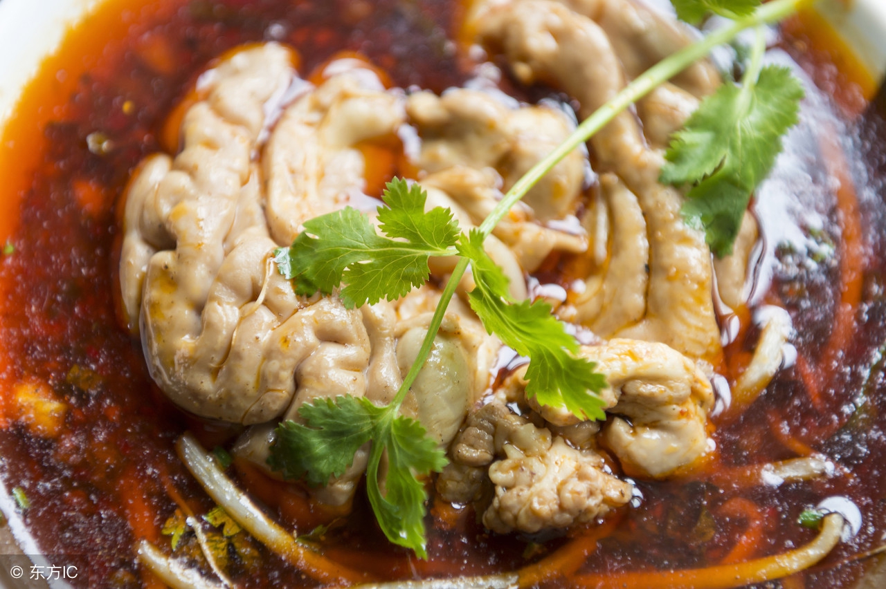 自制牛骨汤麻辣烫美味健康又营养,怎样能学到做麻辣烫的技术