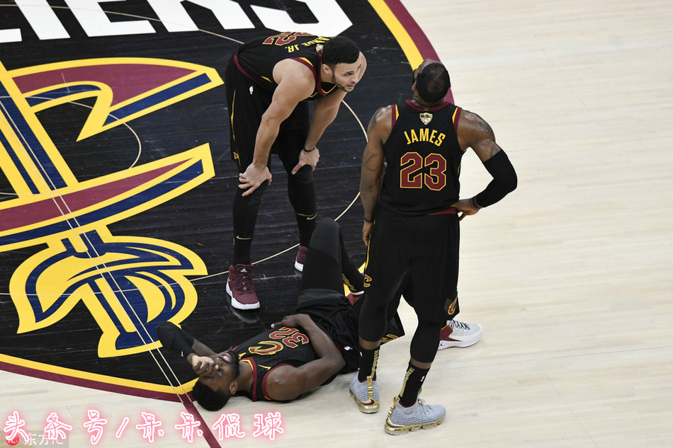 与科比和詹姆斯打球的不同感受,詹姆斯和科比做过队友吗