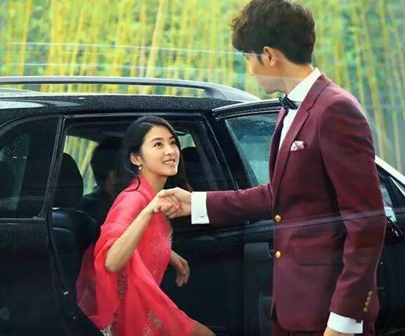 剧中两个人历经磨难最后在一起,剧中二人是如何走到一起的