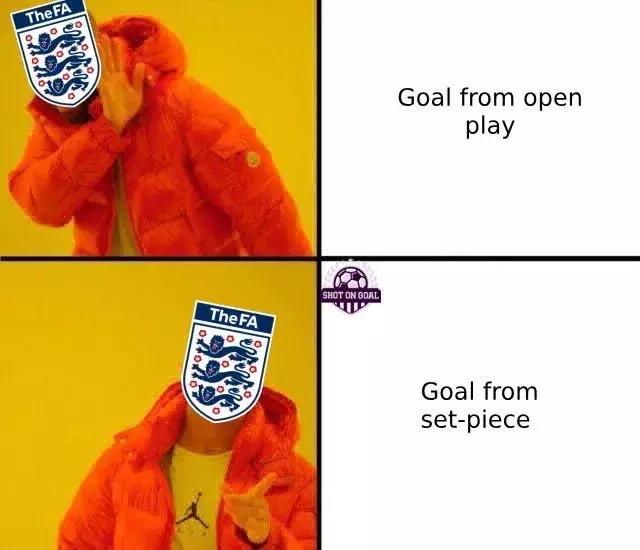 足球回不了家，哨响那一刻才知道，快乐只是你穿的保护色