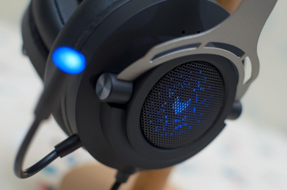 雷柏rapoovh300耳机怎么样,雷柏vh200炫光游戏耳机上手评测