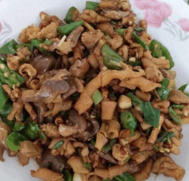 坐月子妈妈给我弄的月子餐,生完孩子婆婆给吃剩饭