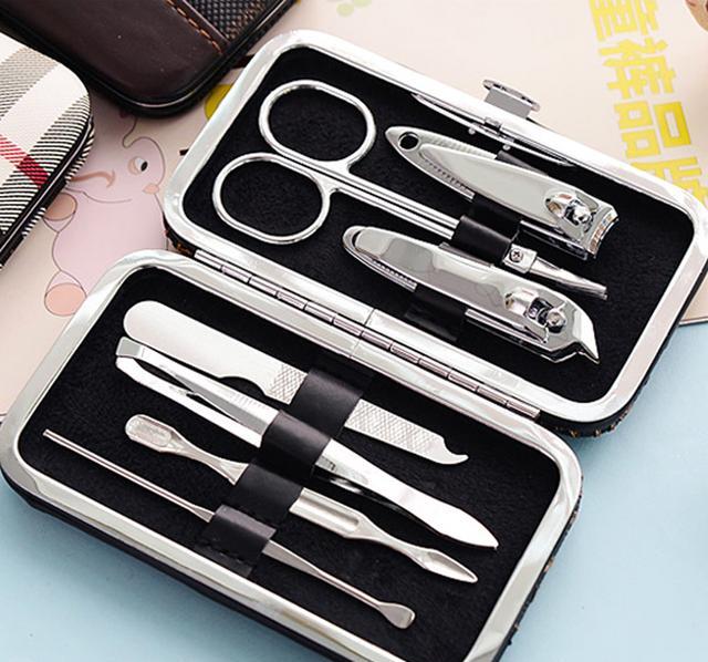 脚指甲长到肉里面怎么剪,脚指甲长到里面去了怎么剪