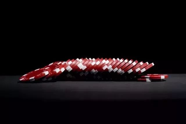 世界杯赌徒:半个月输了100万大呼有黑幕!这件事千万别干!