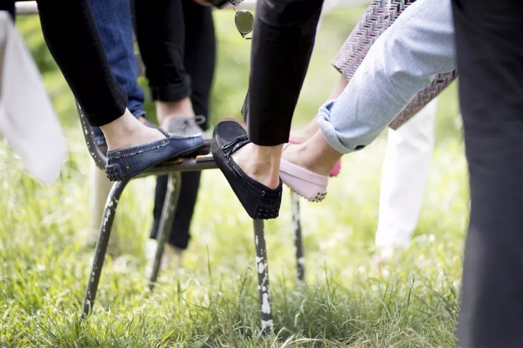 比凉鞋更丑的鞋子,比凉鞋舒服上档次的鞋子