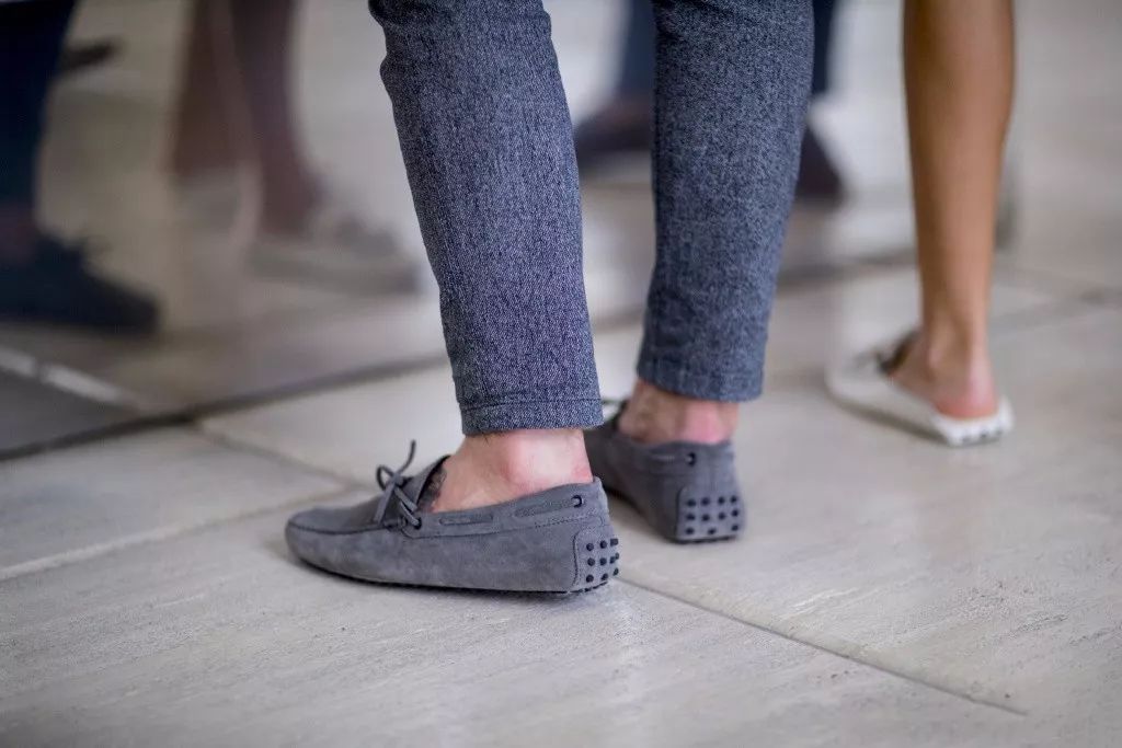 比凉鞋更丑的鞋子,比凉鞋舒服上档次的鞋子