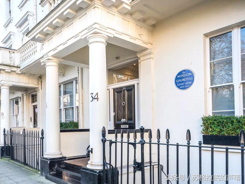 散步就选白金汉宫？你无论如何也难以拒绝他