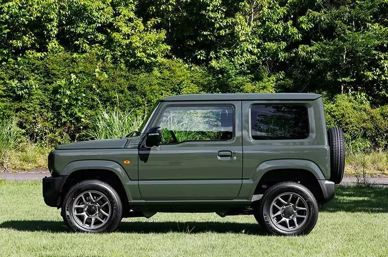 新吉姆尼与老吉姆尼驾驶感受对比,铃木吉姆尼为什么这么多人喜欢