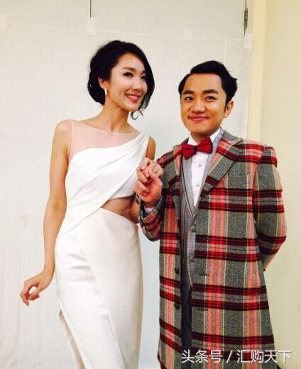 李亚男即将临盆王祖蓝晒全家福,王祖蓝李亚男还生三胎吗